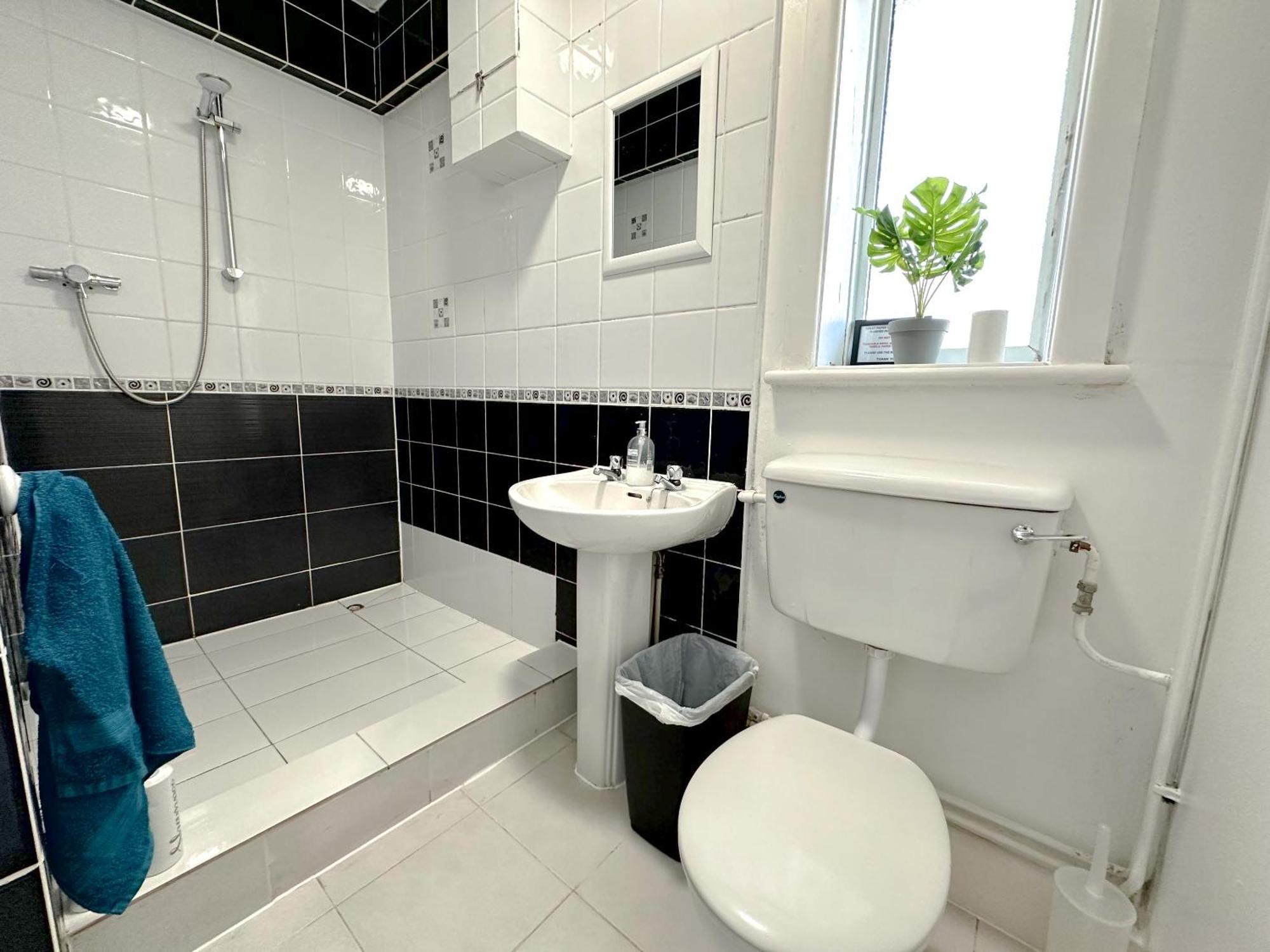 Bournemouth 3 Bedroom - Parking Exterior foto