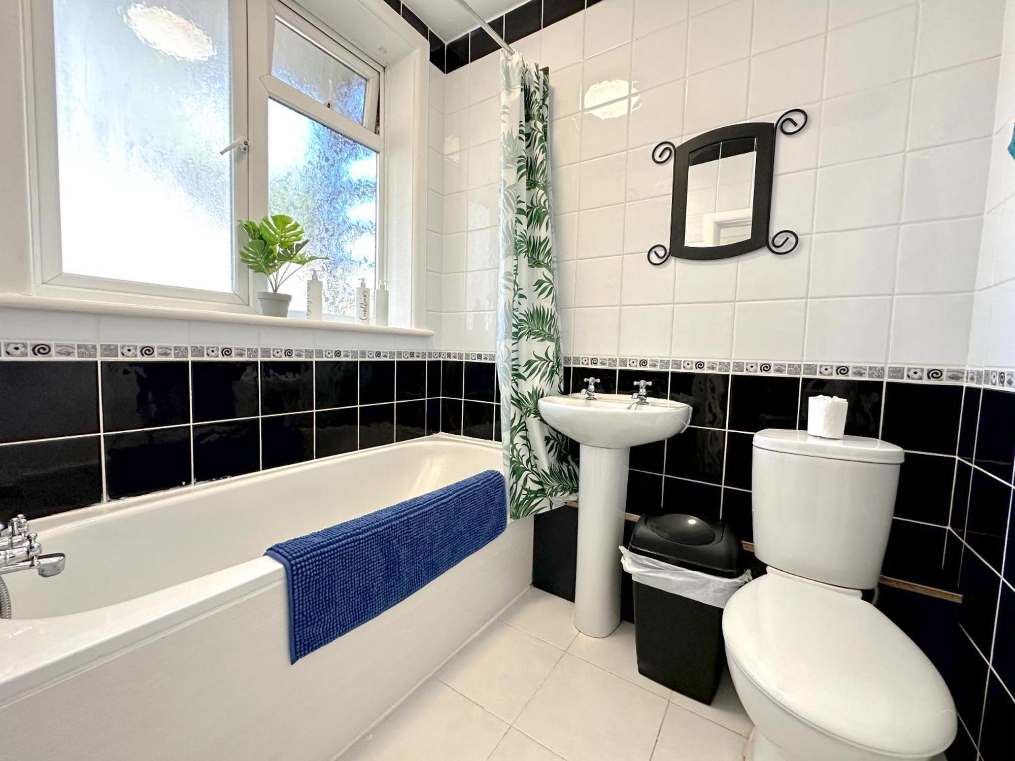 Bournemouth 3 Bedroom - Parking Exterior foto